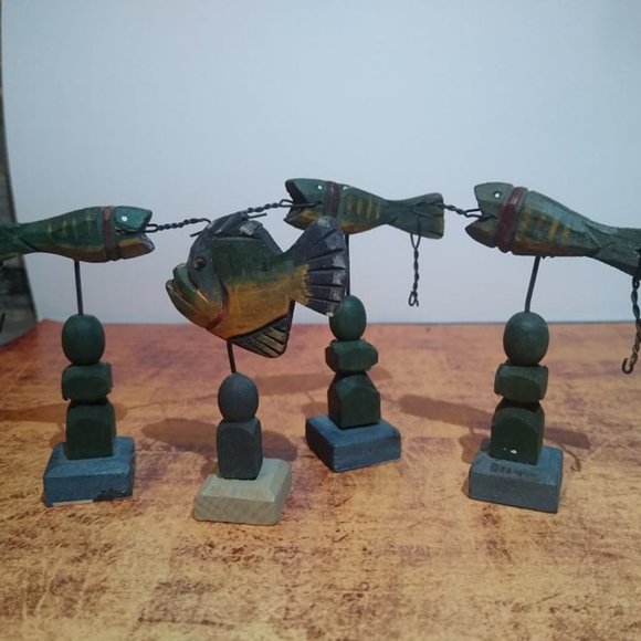 Lot of 9 Decorative Fish Decor - Picture 4 of 5